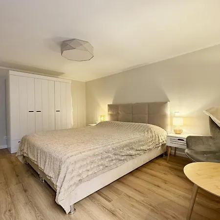アパート Haus-excelsior-wohnung-08 *